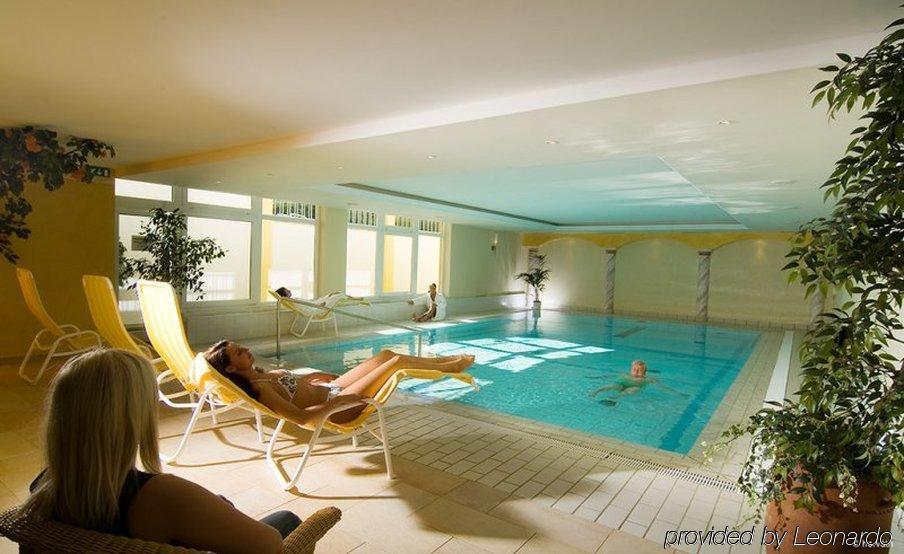 Отель Alpenhof Brixen Бриксен-им-Тале Экстерьер фото