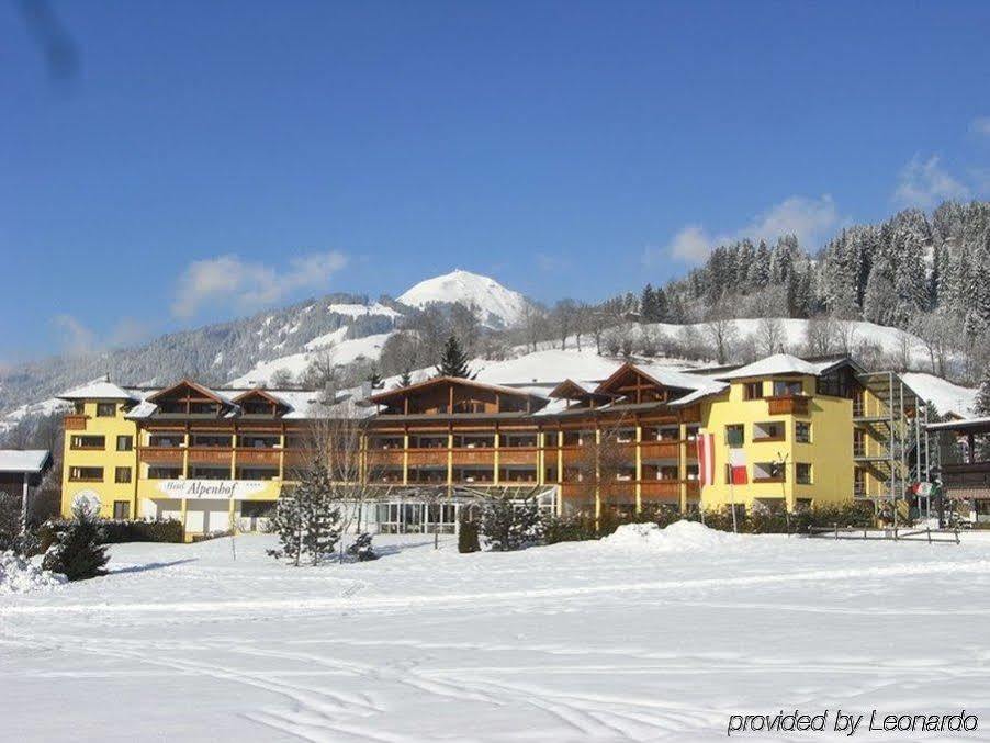 Отель Alpenhof Brixen Бриксен-им-Тале Экстерьер фото